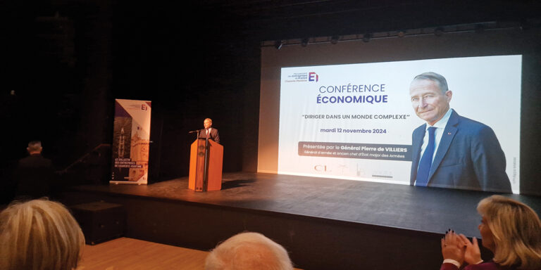 conference-economique-presentee-par-le-General-Pierre-de-Villiers-General-d-armee-et-ancien-Chef-d-etat-major-des-Armees